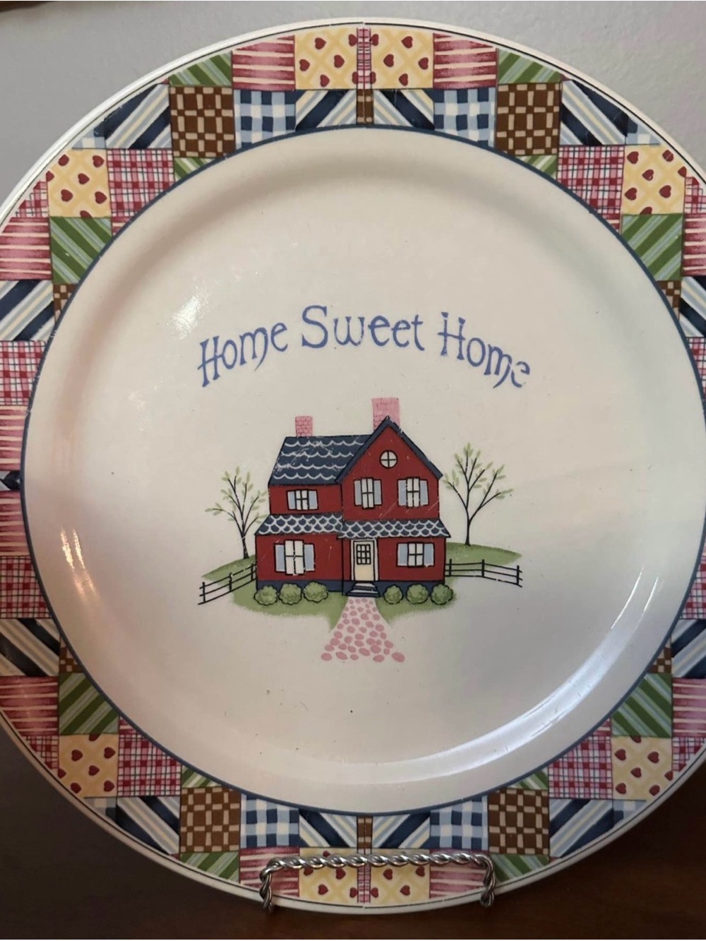Home Sweet Home Pattern Decorative Plate and Glassware Set - Cream & Red - Picture 3 of 4